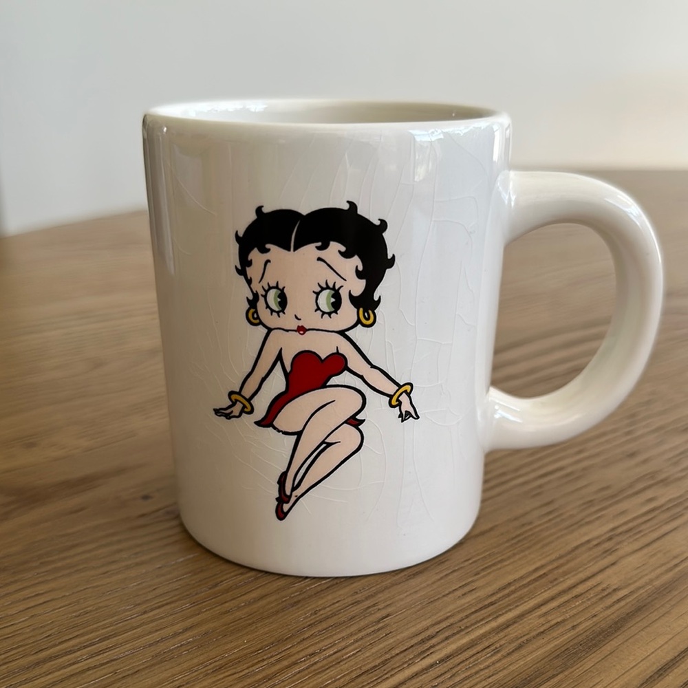 Betty Boop 16 oz White Mug